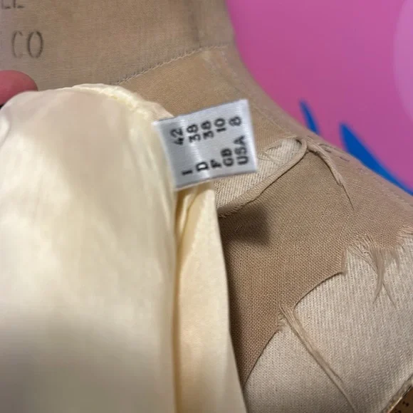 Moschino Cheap & Chic Ivory Peplum Jacket - Picture 15 of 15